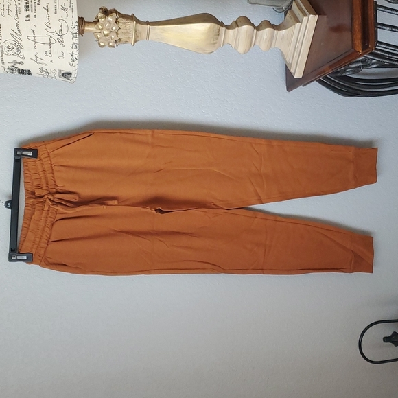 NWT Small NEW ALMOND/RUST 2 PIECE LOUNGE SET - Picture 8 of 10